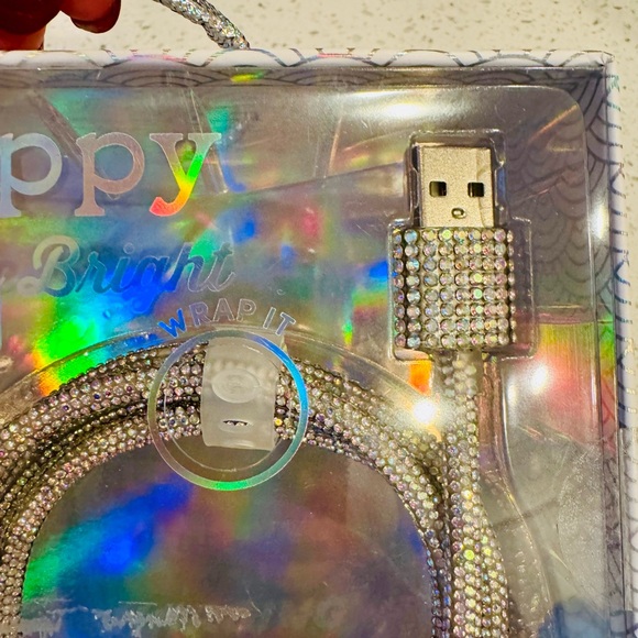 NIP๐๐xo poppy bling๐๐20W PD Fast Charging 1 USB-A + Lightning Cable Bling combo - Picture 10 of 11
